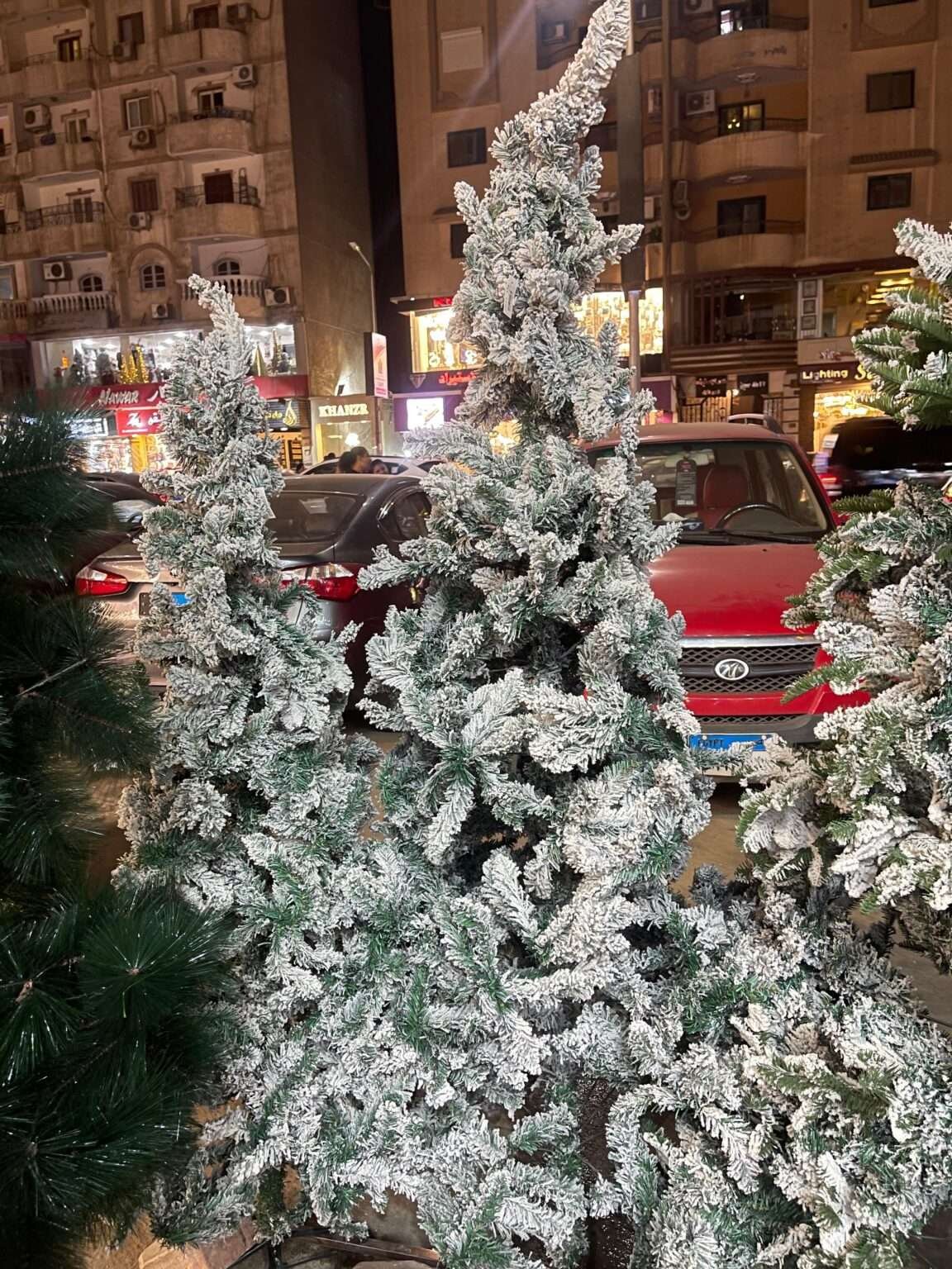 ⁦شجرة كريسماس كثيفة ابيض*اخضر جميع المقاسات (رجل معدن)⁩ - الصورة ⁦7⁩